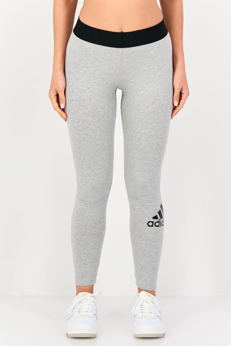 Adidas سراويل ليغينغ رياضية للنساء، رمادي - Image 1